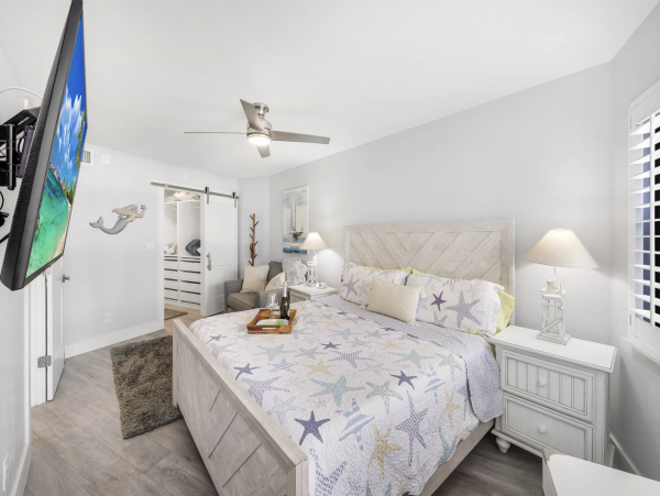 Marco Island Vacation Rental | Luxury Marco Island Condo with Pools & Tennis